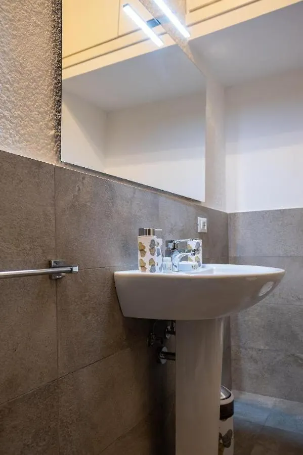 Apartment Sarpi Suite - 15 Min Duomo Central Milan